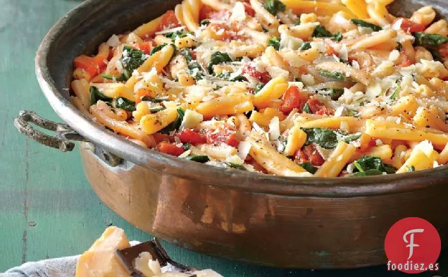 Pasta de Una Olla con Salsa de Tomate y Albahaca