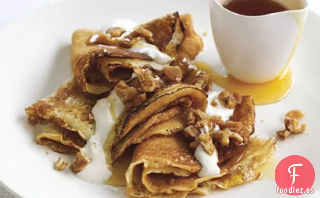 Crepes con Praliné de Arce y Nuez y Crema Fresca