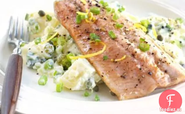 Trucha con ensalada de patata cremosa