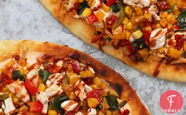 Pizza De Verduras Y Pollo Asado Con Chipotle