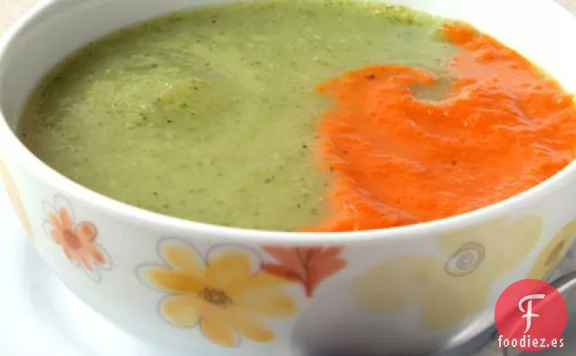 Sopa de Calabacín e Hinojo con Puré de Pimiento Rojo Asado