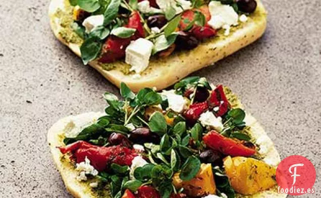 Pizza de queso de cabra sin cocinar