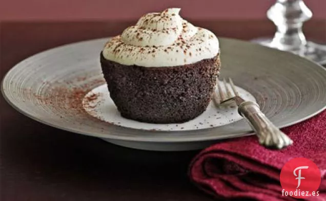 Pasteles de terciopelo negro para bebés