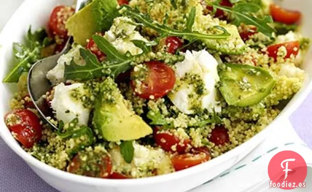 Ensalada de cuscús tricolor