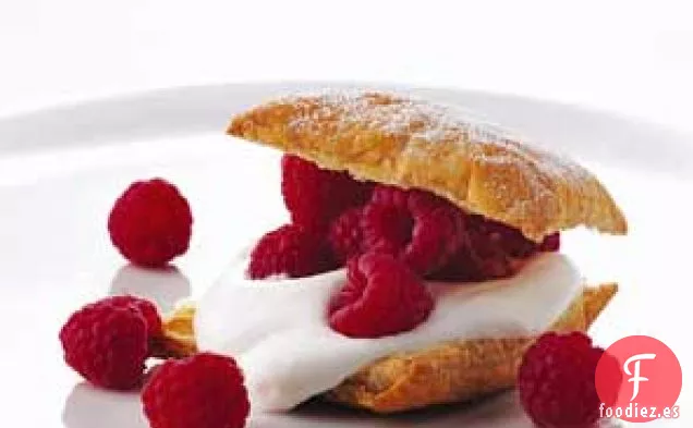 Hojaldre de Crema Fresca de Frambuesa
