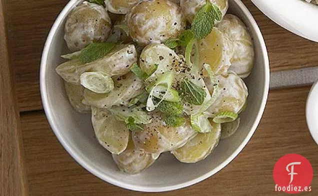 Ensalada de patata acuñada
