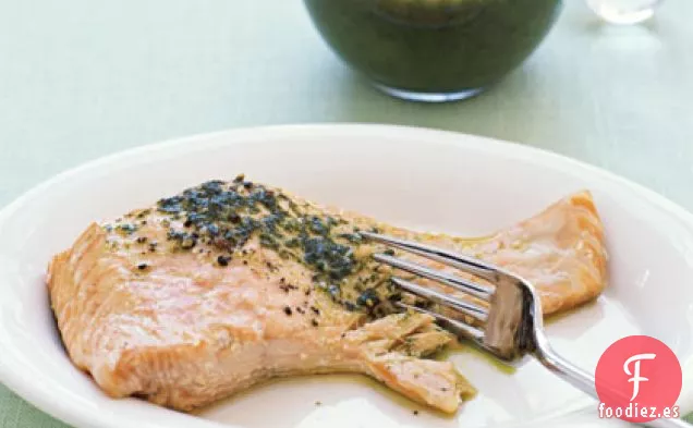 Salmón con Aceite de Albahaca