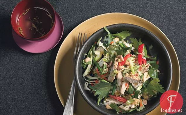 Ensalada de Pollo Saigón