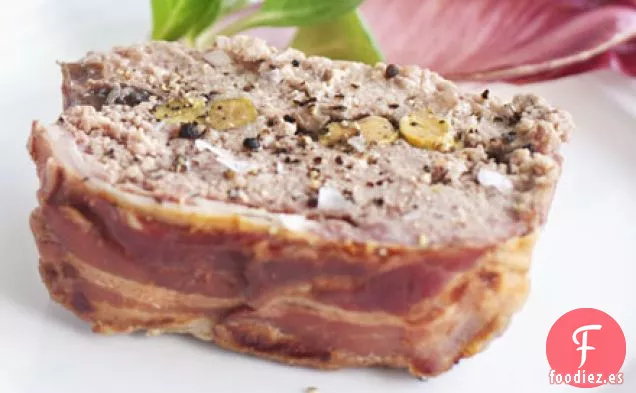 Terrina de pato y cerdo con arándanos y pistachos