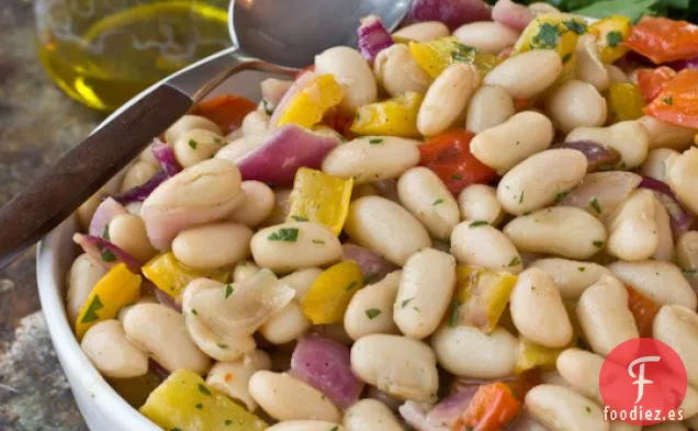 Ensalada de Frijoles Blancos y Verduras Asadas