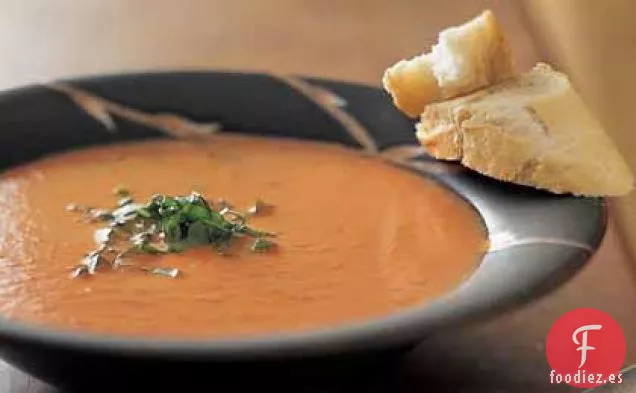 Sopa de Tomate y Albahaca