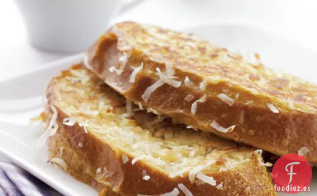 Tostada Francesa de Coco con Jarabe de Frambuesa