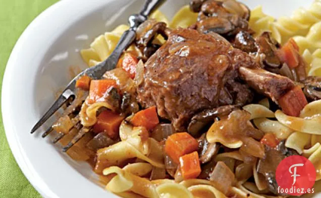 Costillas Estofadas con Fideos de Huevo