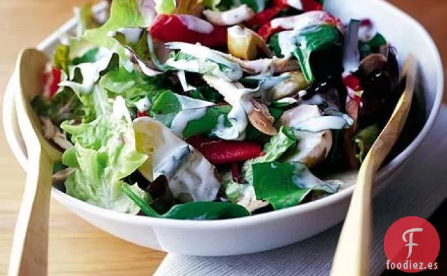 Ensalada de pollo asado y patata nueva