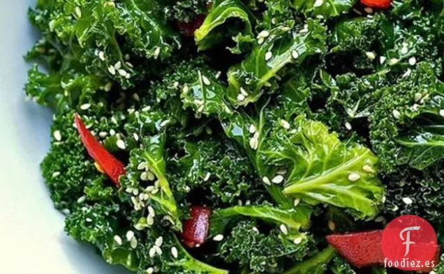 Ensalada de Col Rizada de Sésamo