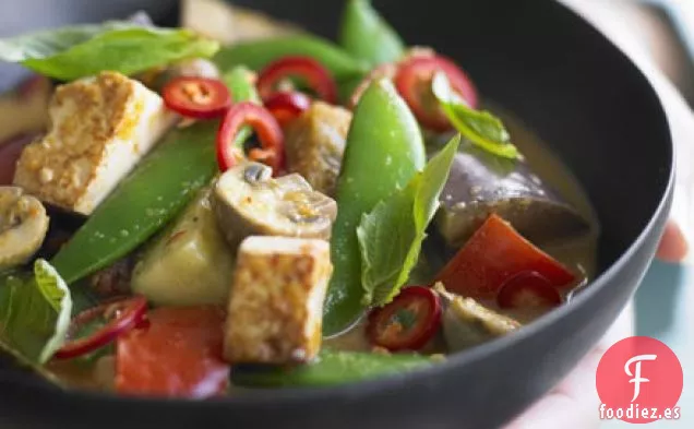 Curry rojo tailandés vegetariano