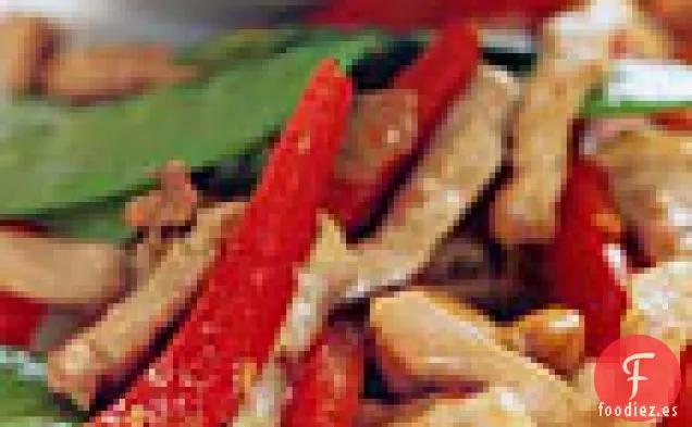 Salteado de Cerdo Picante y Anacardo con Guisantes y Pimiento Rojo