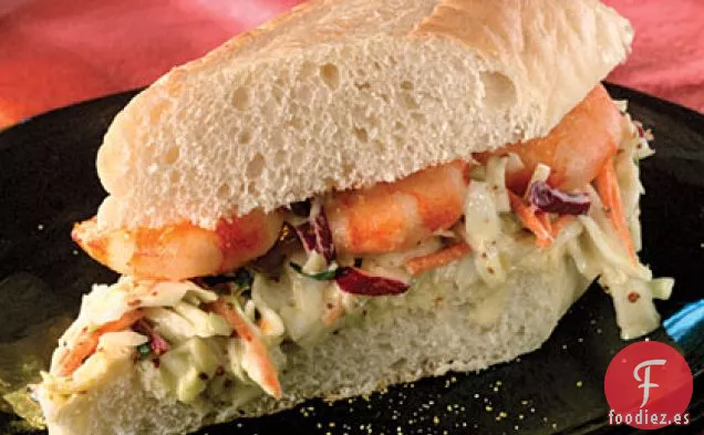 Camarones Po ' Boys Con Repollo Remoulade