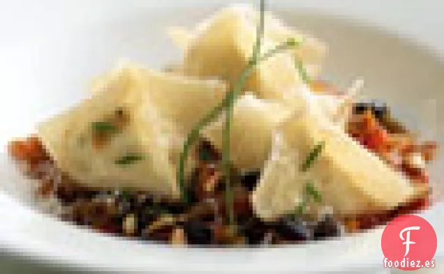 Ravioles de Queso de Cabra con Pimientos y Mantequilla Marrón