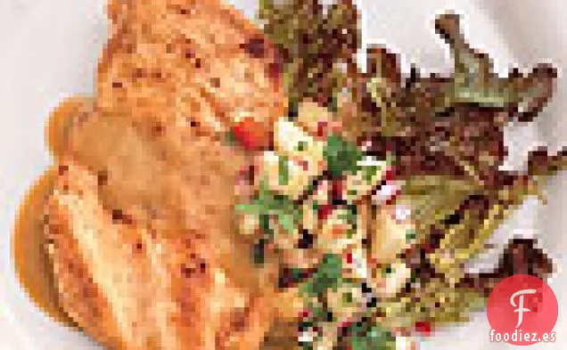 Pechugas De Pollo Salteadas Con Pera, Pimiento Morrón Y Salsa De Cilantro