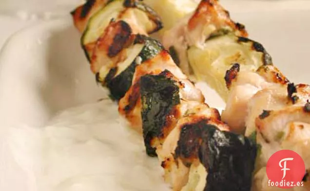 Souvlaki de Pollo con salsa Tzatziki
