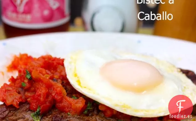 Bistec a Caballo (Bistec Criollo a Caballo)