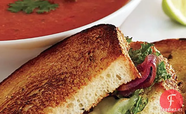 Sopa de Tomate Poblano