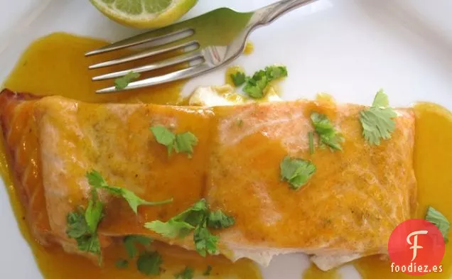 Salmón con Salsa de Maracuyá