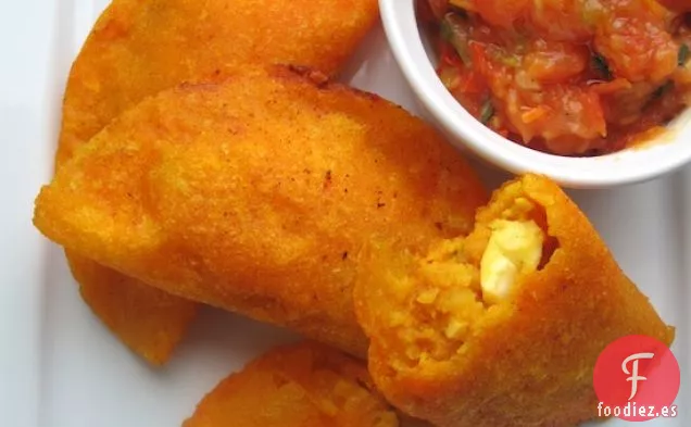 Empanadas de Pipián (Empanadas Rellenas de Cacahuetes y Papas)