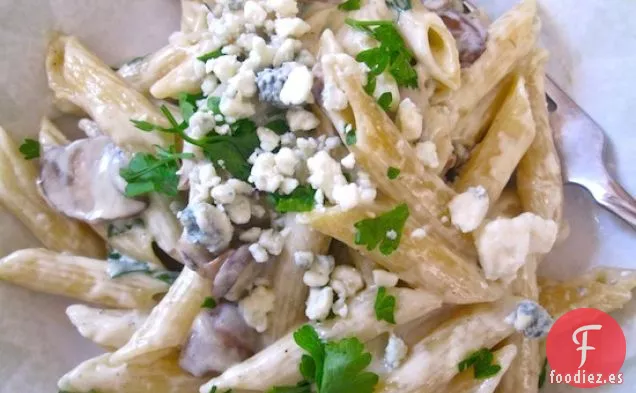 Pasta con Champiñones y Salsa de Queso Gorgonzola