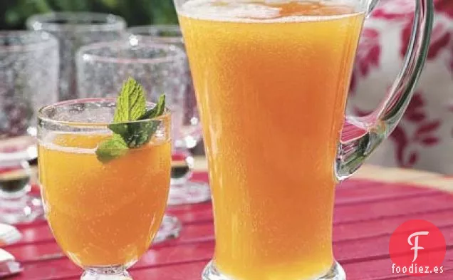 Ponche de Té de Melocotón de Verano de la Mansión del Gobernador