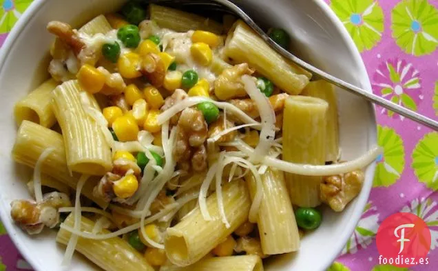 Pasta con Nueces y Salsa de Verduras