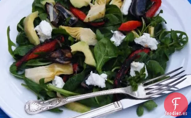 Ensalada de Alcachofa, Pimiento Rojo y Queso de Cabra