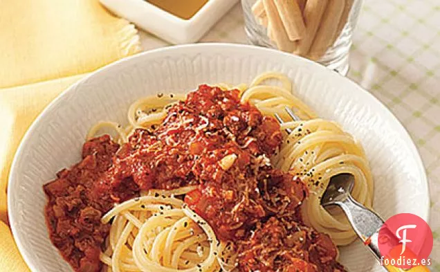 Espaguetis con Salsa de Carne