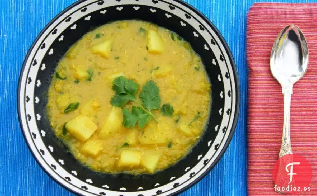 Sopa de Lentejas Rojas y Patatas con Especias