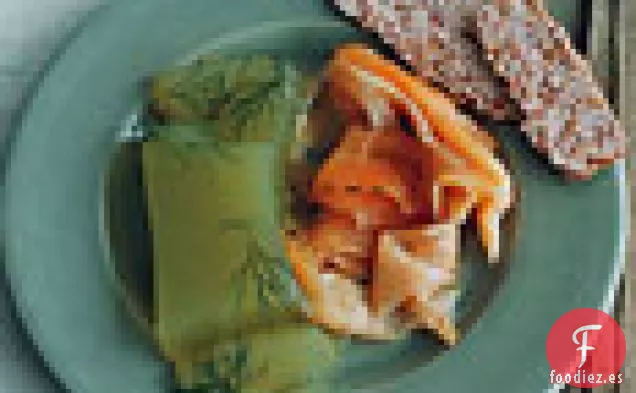 Gravlaks Árticos de Carbón con Gelatina de Pepino