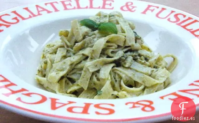 Tagliatelle al pesto y yogur