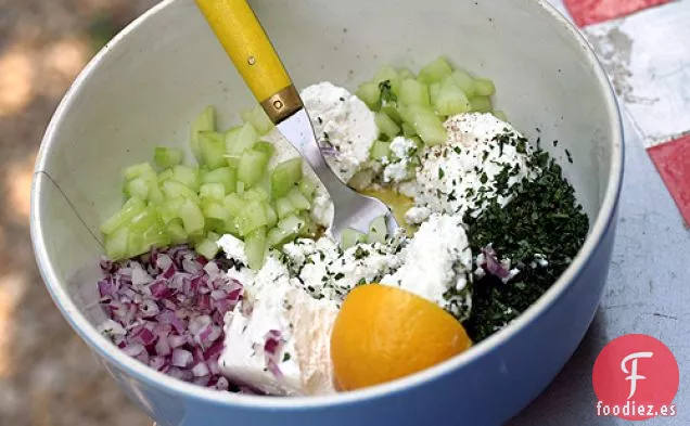 Ensalada De Pepino Y Queso Feta