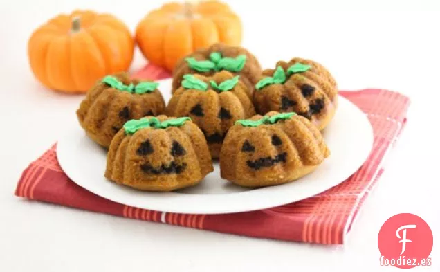 Pasteles de Calabaza Jack-o-lantern con Relleno de Nutella