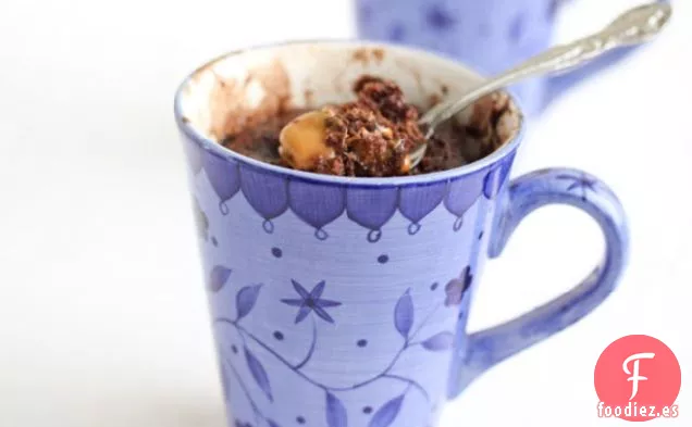 Pastel de Taza de Caramelo de Chocolate