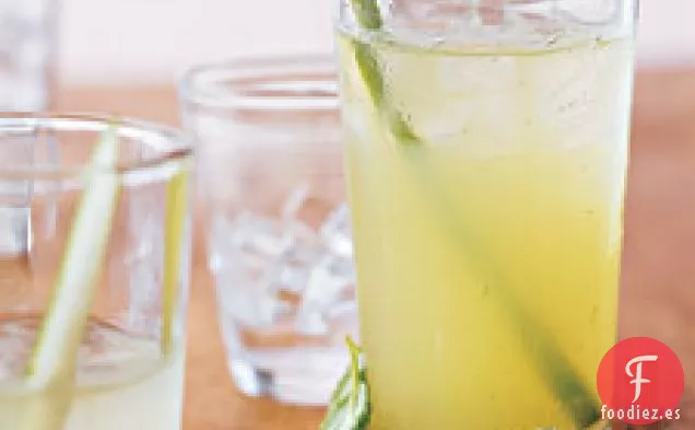 Cócteles De Menta, Pepino Y Vodka