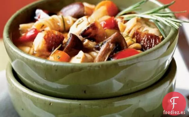 Sopa de Pollo con Romero y Verduras Asadas