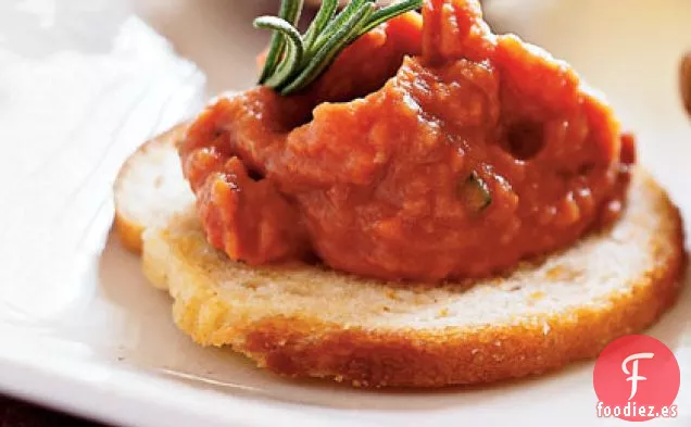 Ajo Asado, Tomate Secado al Sol y Salsa de Frijoles Blancos