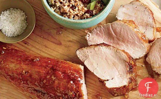 Solomillo de Cerdo Glaseado de Naranja con Tabulé de Arándano con Guisante Salteado a Presión