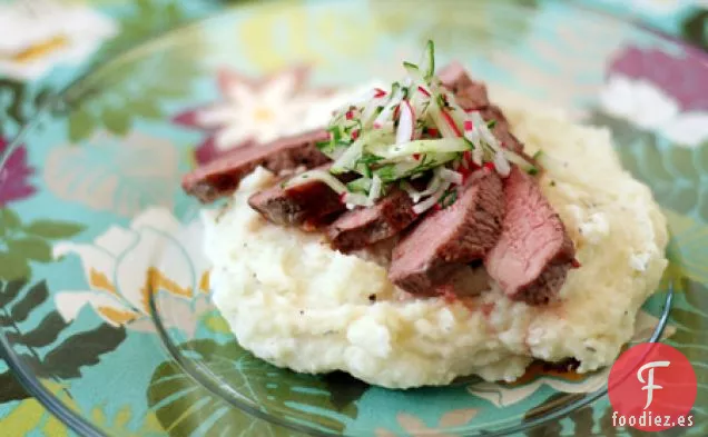 Bistec Con Salsa De Pepino Y Rábano