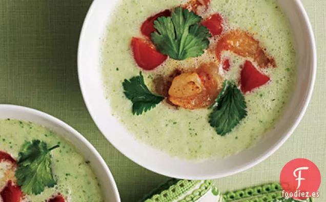 Gazpacho de Pepino con Salsa de Camarones