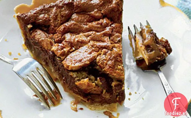 Pastel de Nueces con Caramelo y Chocolate