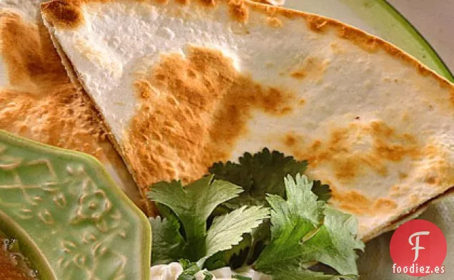 Quesadillas de Frijoles y Maíz Refritos