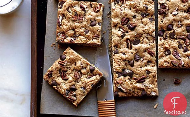 Barras de Galletas de Nuez con Chispas de Chocolate