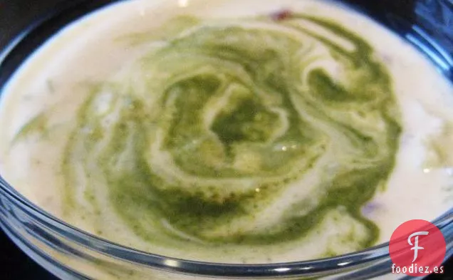 Raita De Granada De Pepino Y Menta-Un Dip De Yogur